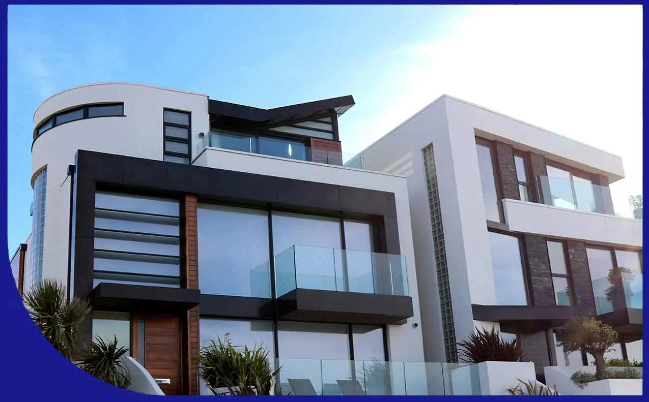 عالم الزجاج والمرايا